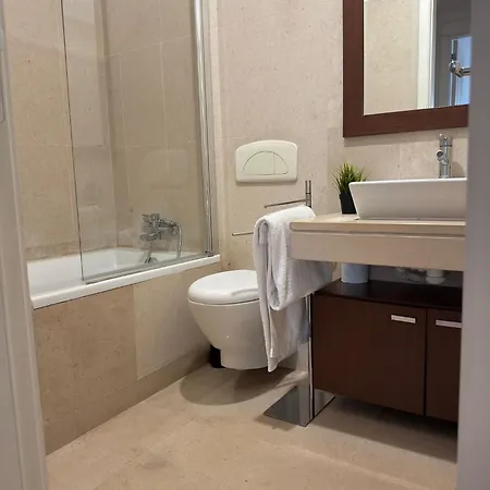 Areeiro Apartamento *